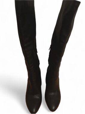 Black Knee-High Leather Boots - Women's Stylish Riding Boots